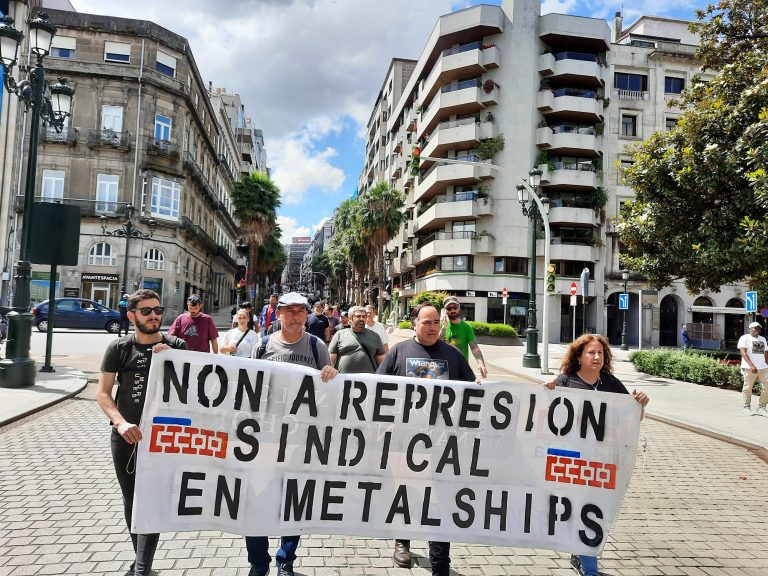 Traballadores de Metalships maniféstanse contra a “represión sindical” da empresa