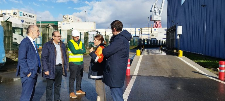 Un acordo entre Transglobal e Sogama permitirá ao Porto de Vigo optimizar o espazo do seu terminal de colectores