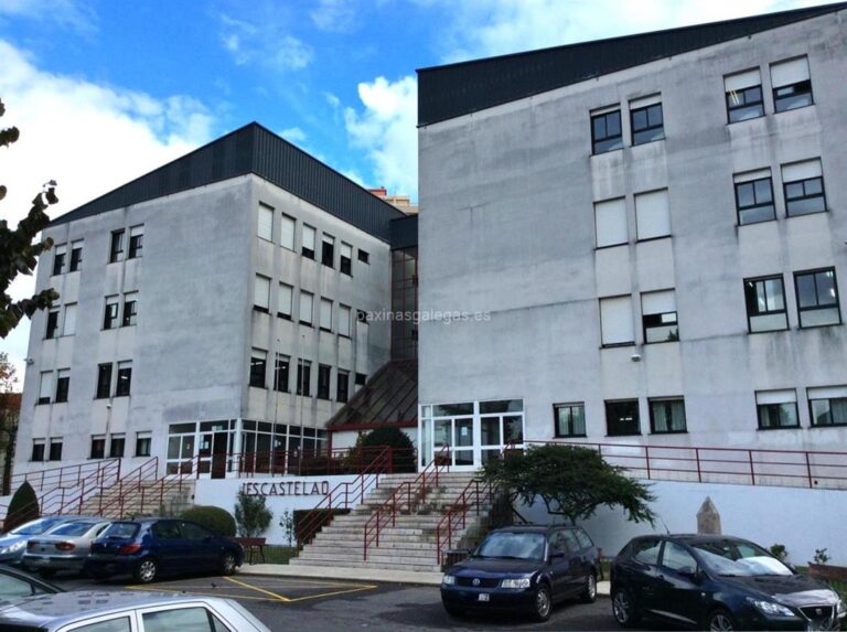 O instituto Castelao de Vigo gaña o concurso das Letras Galegas da Xunta con outro centro da Mariña