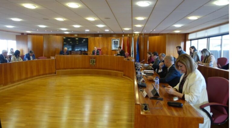 O Pleno de Vigo aproba os nomeamentos de Medallas e Vigueses Distinguidos entre críticas á “imposición” do goberno local