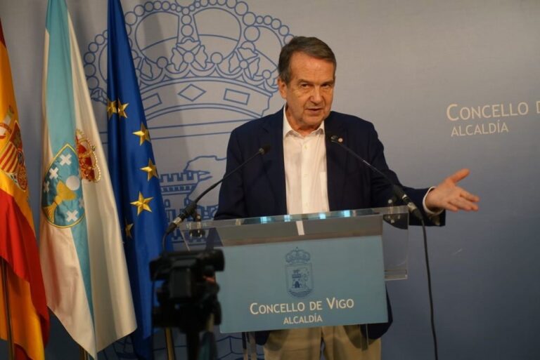 O alcalde de Vigo acusa á Xunta de “paralizar” o PXOM por esixindo correccións de “escasísima incidencia”