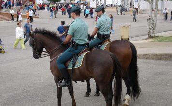 Guardia Civil a Caballo | Losmininos Wikimedia