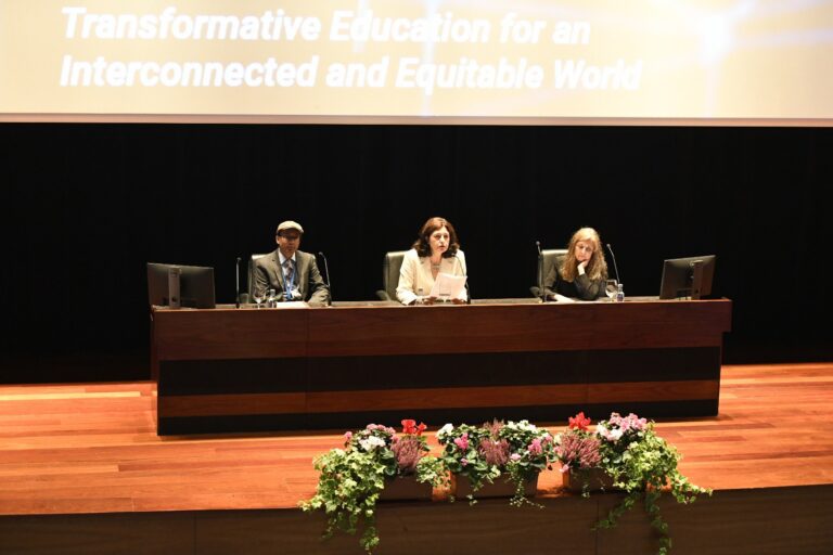 Académicos de decenas de países debaten en Vigo sobre a educación como motor dun mundo equitativo