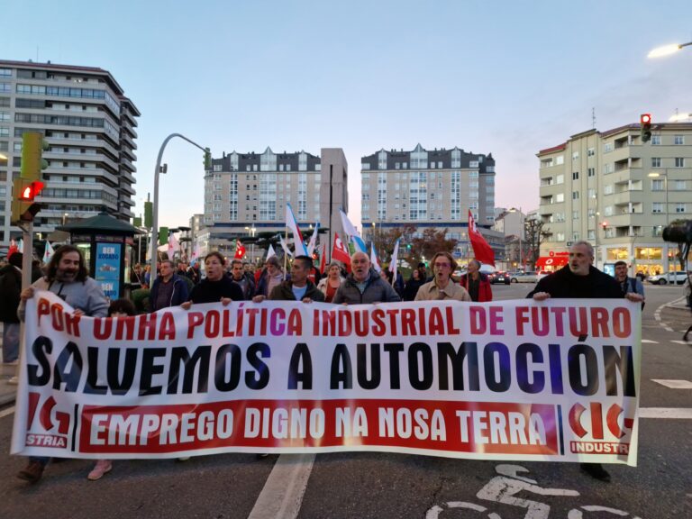 Manifestación en Vigo dos traballadores da automoción para pedir unha “política industrial de futuro” para o sector