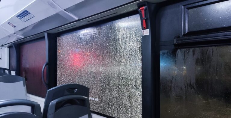 Novo ataque a un bus urbano de Vigo, cuxo persoal leva case 2 meses en folga