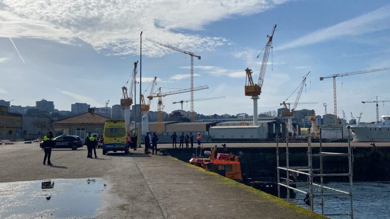 Atopan o cadáver dun home no mar nas inmediacións do porto de Vigo
