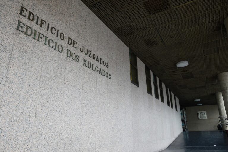 Condenada a 2 anos e 4 meses de cárcere por estafa unha muller que cobraba fianzas de falsos alugueres en Vigo
