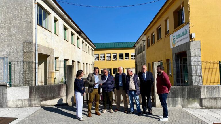 Un millón de euros para converter as antigas vivendas de mestres de Fornelos nun centro residencial