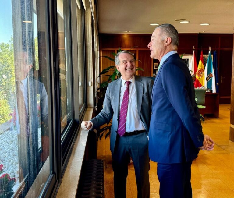 Encontro de amizade e cooperación entre Vigo e México