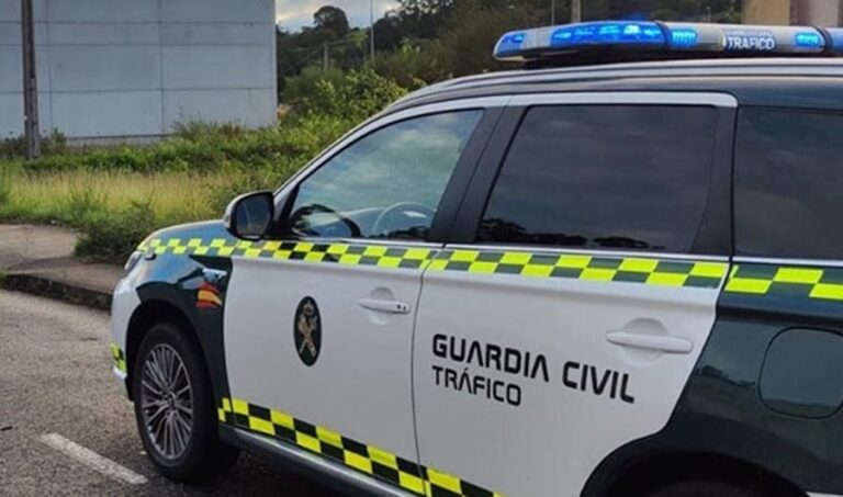 Detido o condutor dun camión articulado que se deu á fuga tras un accidente con dous feridos en Redondela