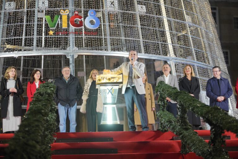 Vigo prepara o aceso das luces de Nadal con “moi boas” tras o “extraordinario” Nadal de 2023