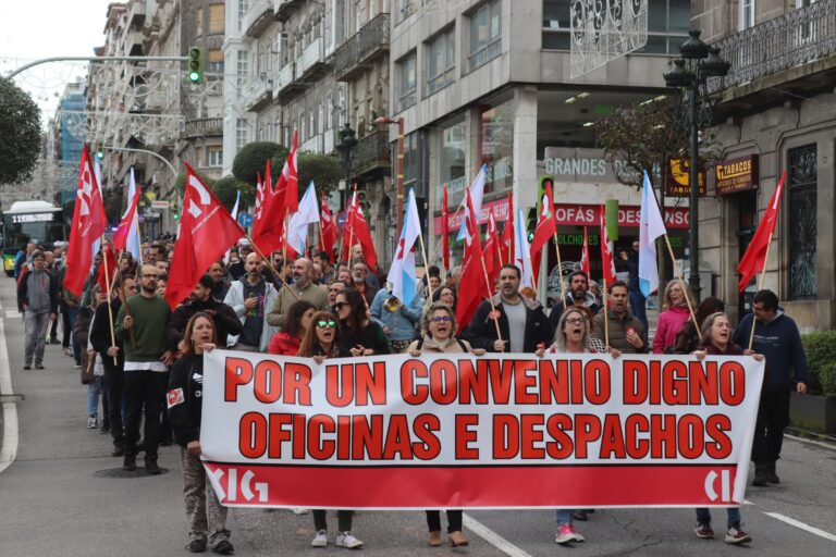 Mobilización en Vigo e Nigrán de traballadores de despachos e oficinas en demanda dun convenio digno