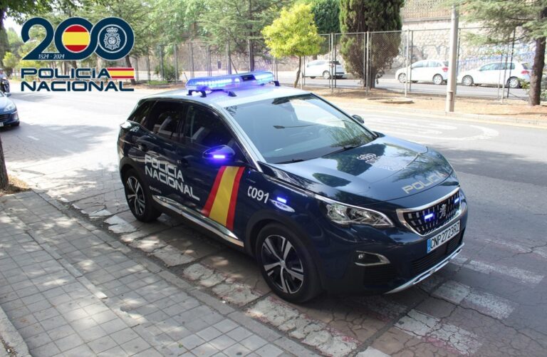 Detido un home por agredir á súa exparella presentándose na súa vivenda e sacándoa á forza tirándolle do pelo