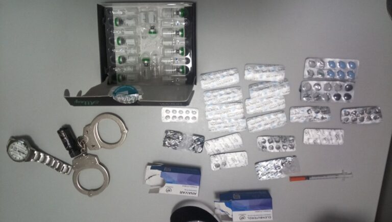 Detido en Vigo por transportar máis de 100 pastillas de anabolizantes e viagra no seu coche