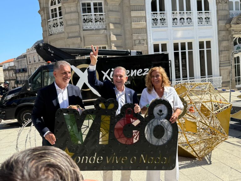 Comeza a instalación do alumeamento de Nadal en Vigo que contará con case 12 millóns de luces led