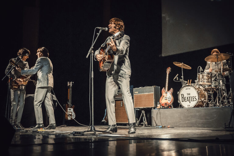 O Teatro Afundación de Vigo acollerá o 4 de outubro o grupo tributo de The Beatles Abbey Road