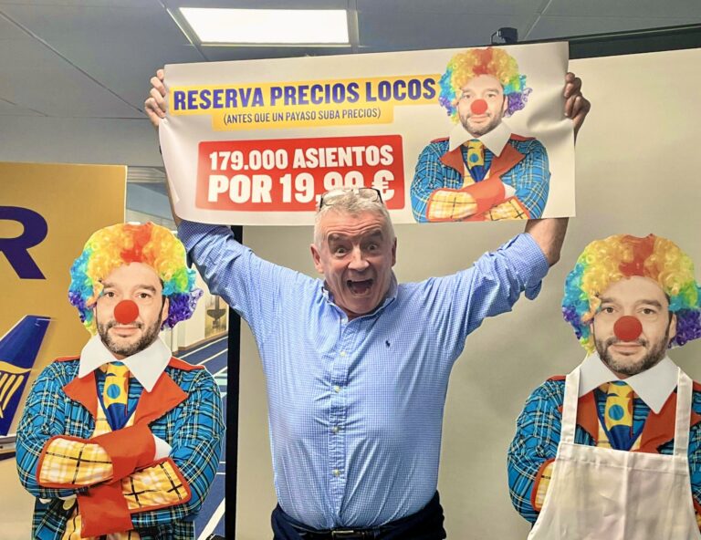 Michael O'Leary coa campaña de paiaso de Raynair | Foto Ryanair en X