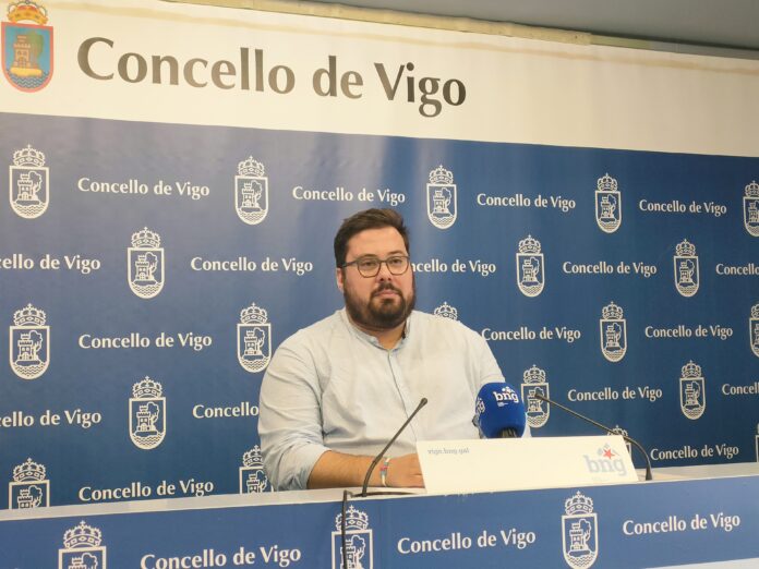 O portavoz do grupo municipal do BNG en Vigo, Xabier Pérez Igrexas, traslada o seu rotundo rechado ao desfile das Forzas Armadas en Vigo, anunciado para o 30 de maio de 2026.