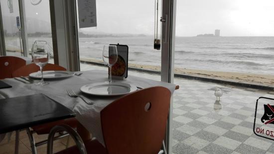 O Concello denega a prórroga da concesión ao emblemático restaurante San Remo da praia de Samil
