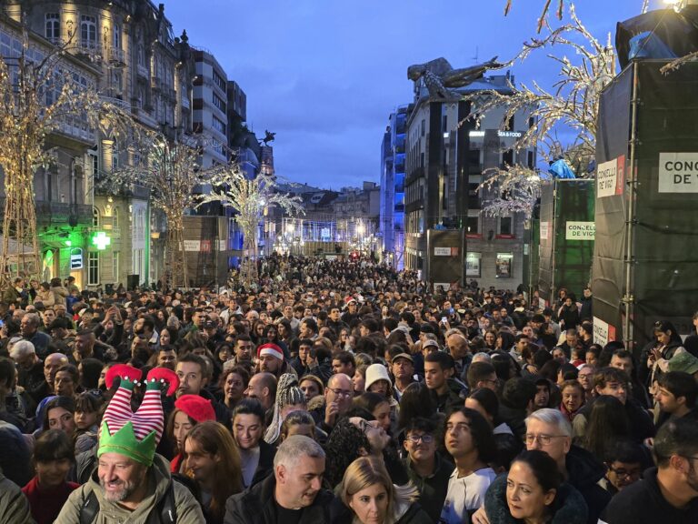 Nin a choiva nin os fallos técnicos puideron vencer a un Caballero que volveu acender o Nadal “no mundo enteiro”
