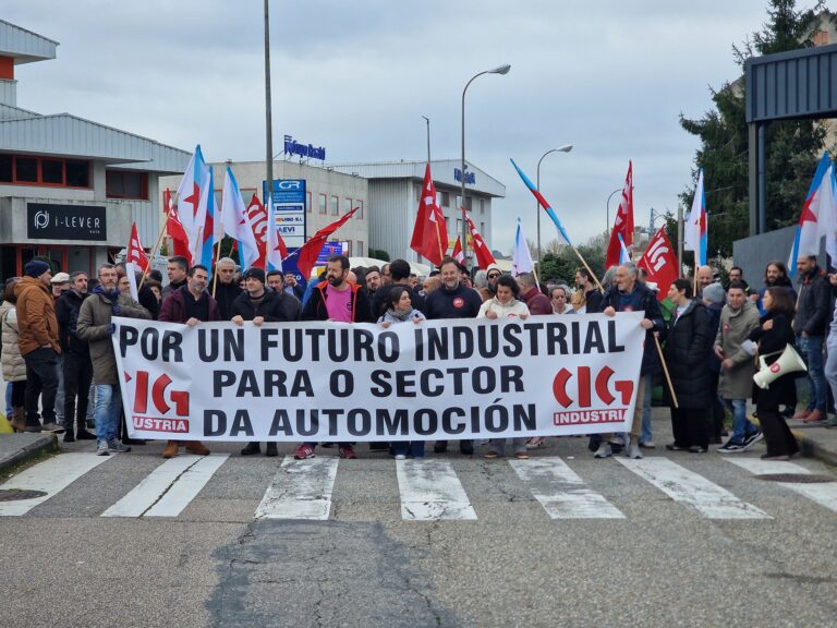 A CIG reclama instalar outro fabricante para competir con Stellantis para “garantir o futuro” da automoción