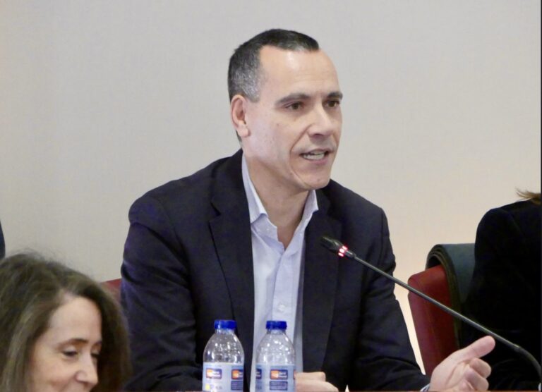 O PP de Vigo reclama a Caballero accións para captar voos a Peinador