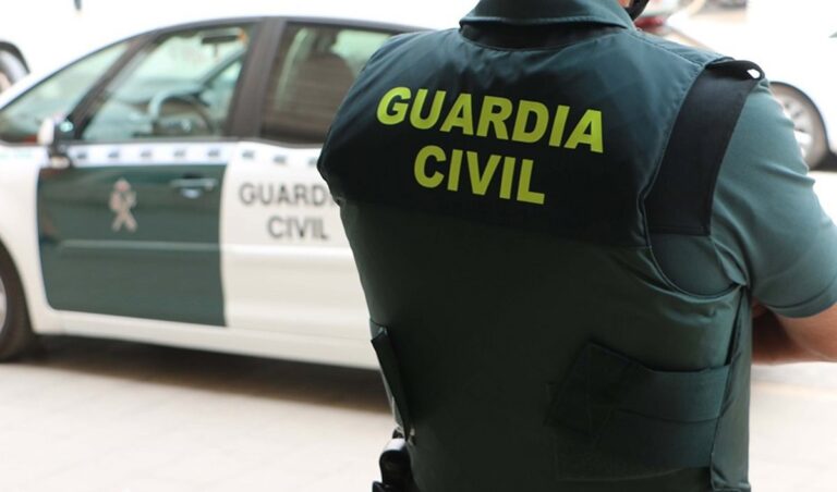 Un garda civil fóra de servizo salva a vida dun home que se atragantaba nun restaurante de Nigrán