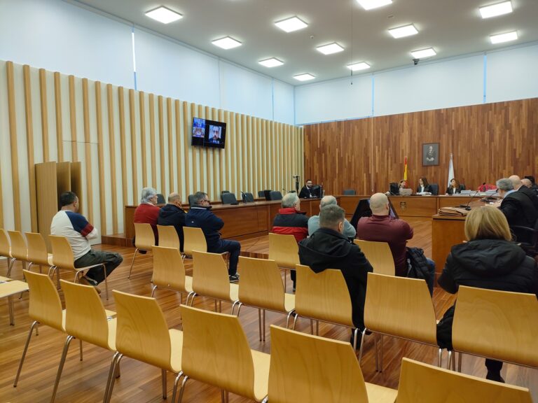 Os acusados de fabricar ‘narcolanchas’ en Vigo cuestionan a competencia da Audiencia para xulgalos