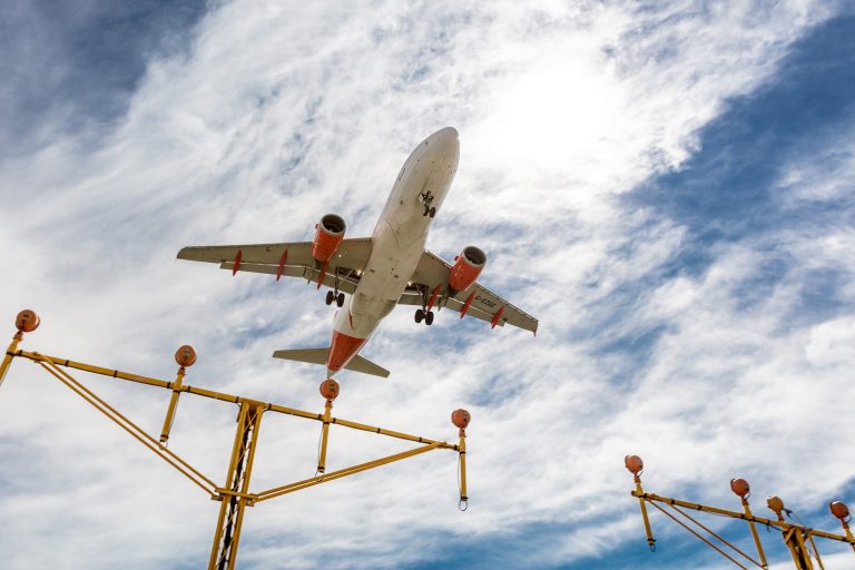 Peinador opera “con normalidade” a pesar da folga de controladores