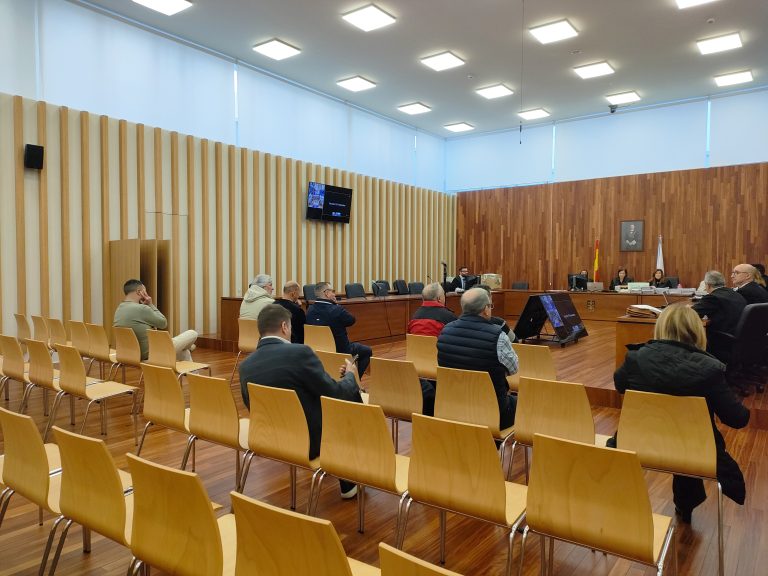 Vigo retoma o xuízo contra a trama que fabricaba ‘narcolanchas’ tras sucesivas suspensións