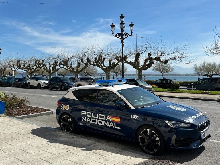 A Policía de Vigo mantén abertas todas as liñas de investigación polo incendio dun edificio en Cesáreo González