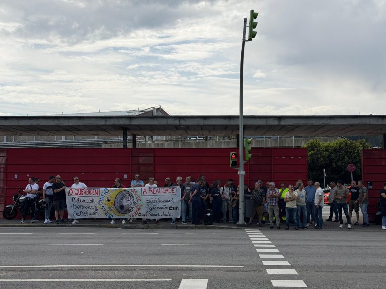 Traballadores de Stellantis Vigo denuncian a “cara oculta” da fábrica: precariedade, estrés e cargas insostibles