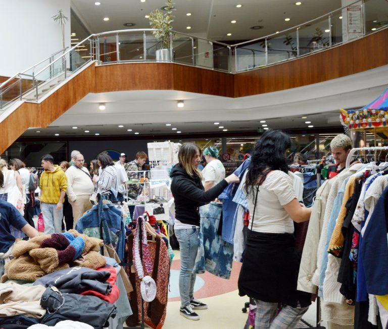 O centro comercial Praza Elíptica de Vigo acolle a cuarta edición do Vintax Market a próxima semana