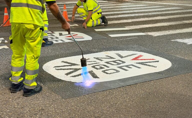 Vigo activa as súas catro zonas de baixas emisións: os coches sen distintivo ambiental xa non poden circular por elas