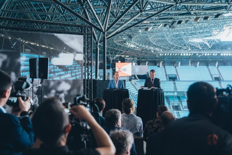 O Concello de Vigo e o RC Celta formalizan a concesión para 50 anos do Estadio Abanca Balaídos