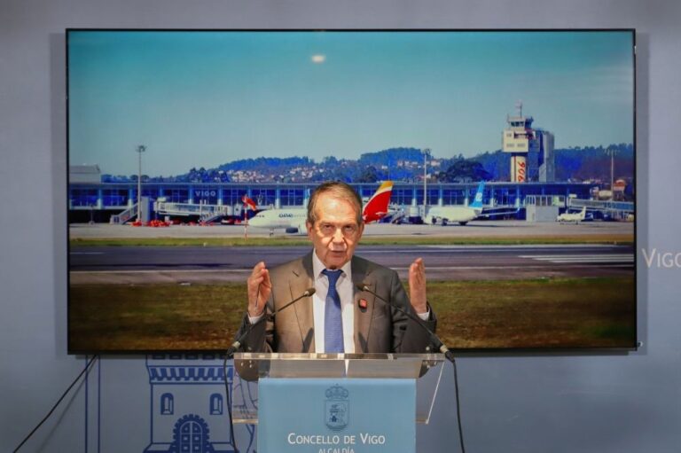 Vigo aposta por voos directos a Londres, París, Sevilla e Alicante para atraer máis turismo