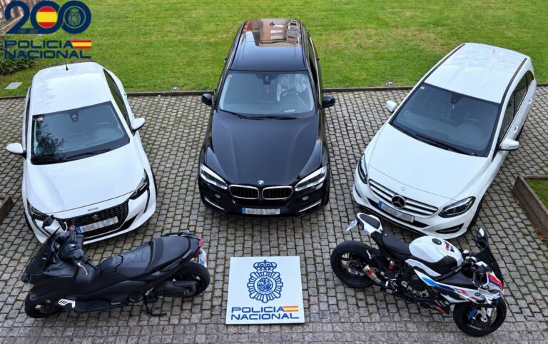 Municións, 20 quilos de haxix e máis de medio millón na desarticulación dunha banda criminal en Vigo e Ponteareas