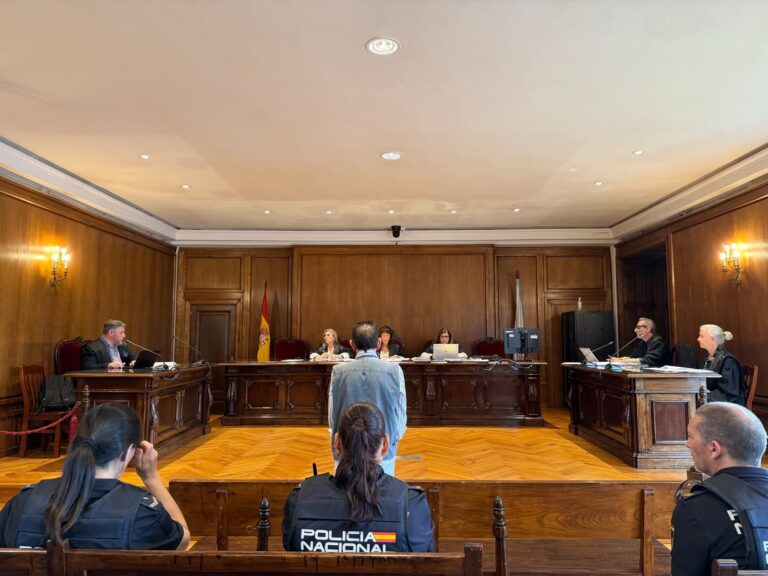 O home que apuñalou a súa exmuller cunha lanza en Vigo enfróntase a 10 anos de cárcere por tentar matar a un policía
